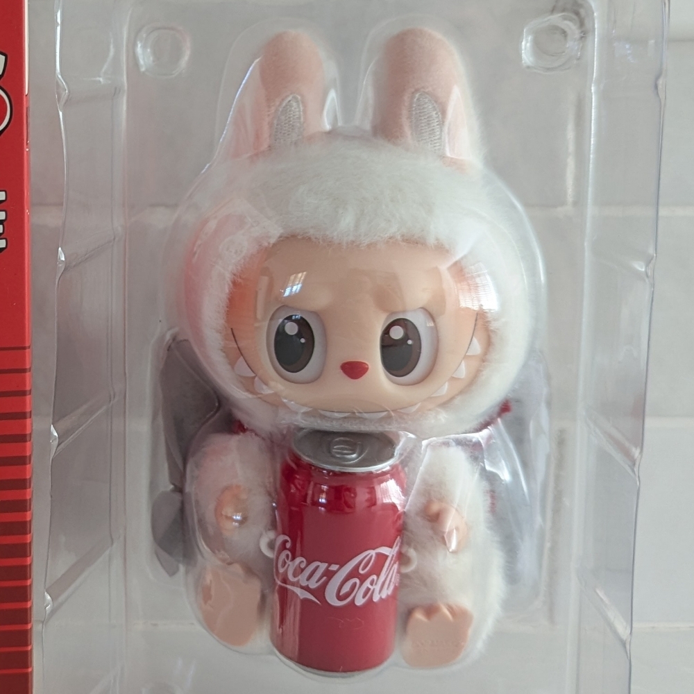 Coca-Cola The Monsters Vinyl Figure - Picture 3 of 3